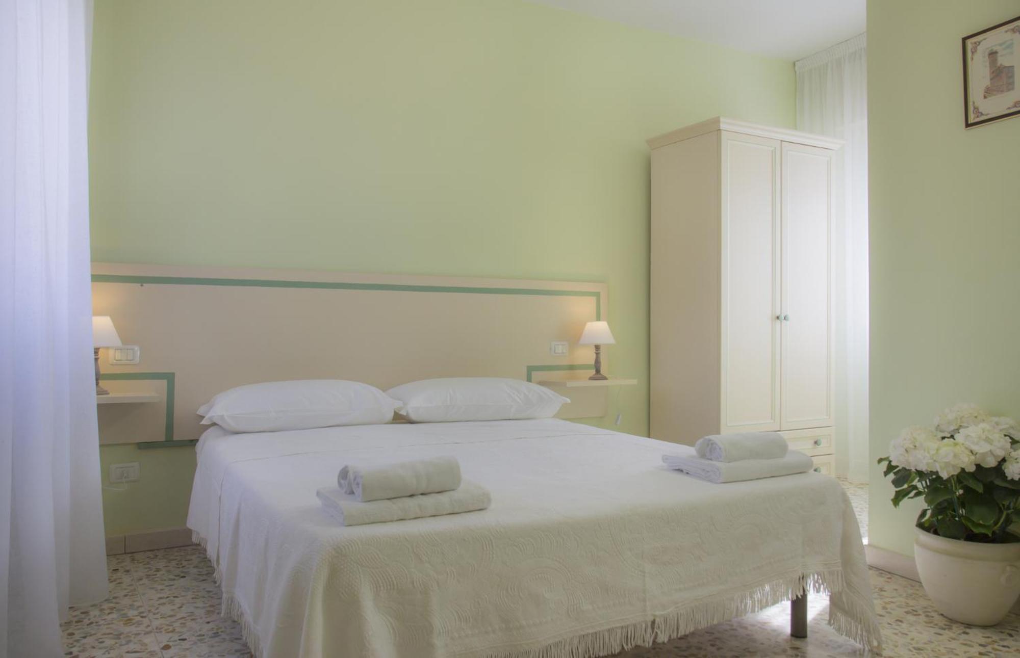 ルッカ Il Linchetto Bed & Breakfast エクステリア 写真
