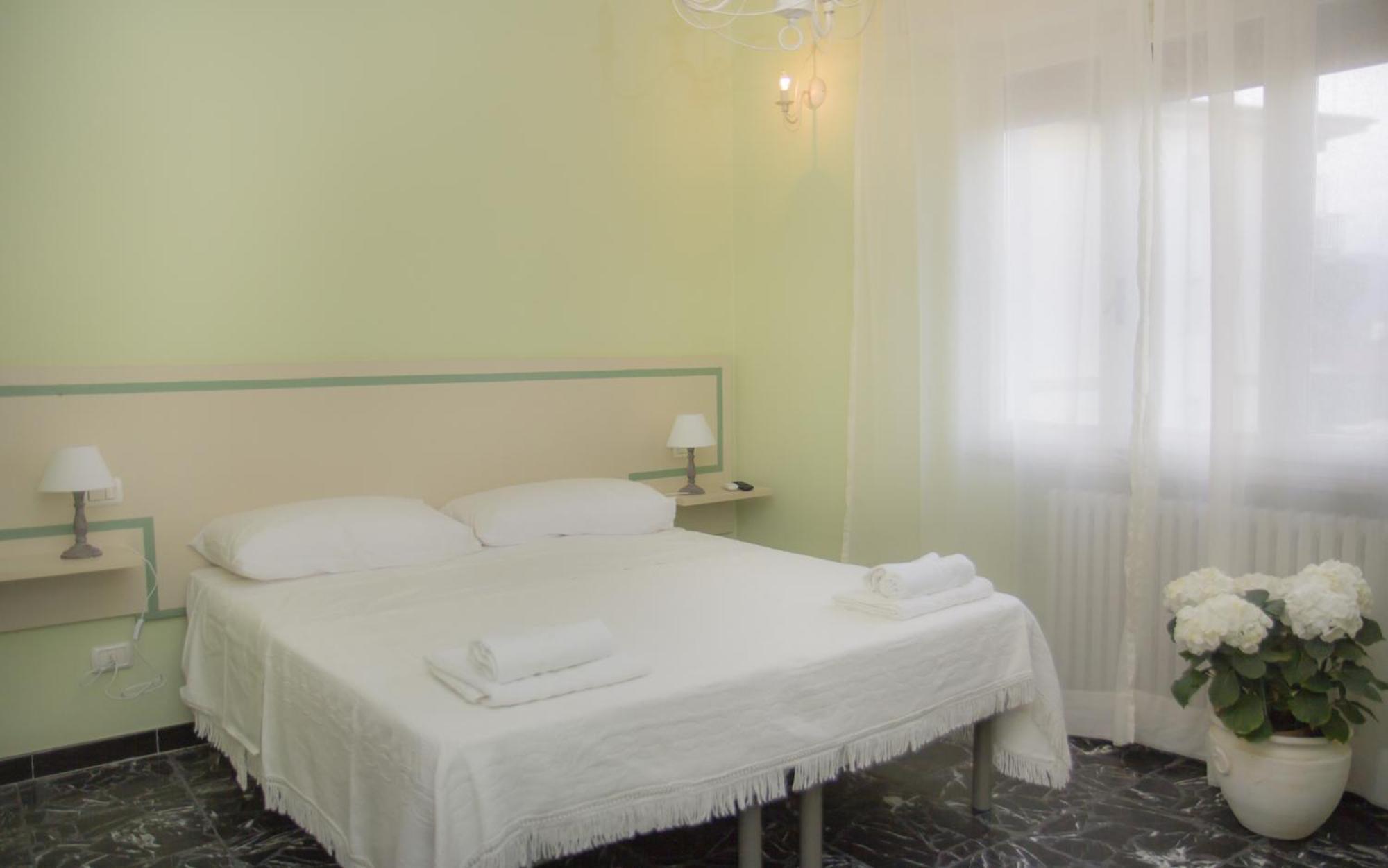 ルッカ Il Linchetto Bed & Breakfast エクステリア 写真